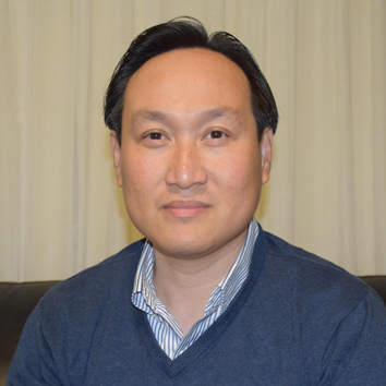 Dr Jonathan Lee